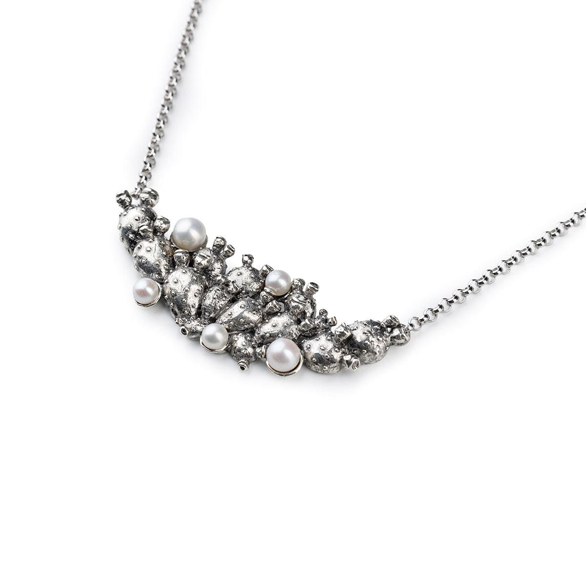 Mini Pala Di Fico Pearl Nude Necklace